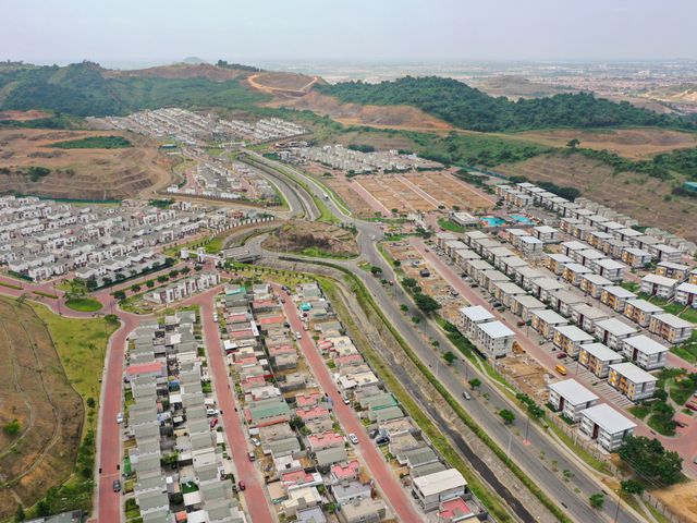Foto 12 de Terrenos Comerciales  oportunidades de expansión o inversión - Villa del Rey 