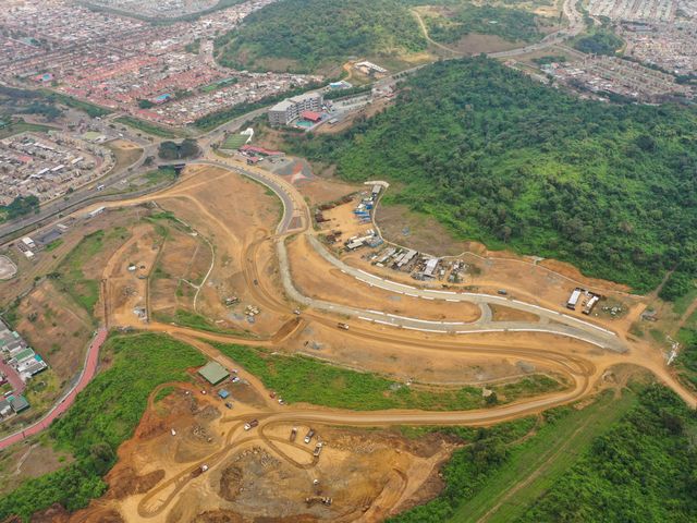 Foto 3 de Terrenos Comerciales  oportunidades de expansión o inversión - Villa del Rey 
