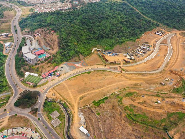 Foto 5 de Terrenos Comerciales  oportunidades de expansión o inversión - Villa del Rey 