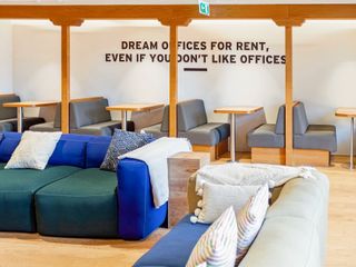 Foto 4 de Alquiler de oficina corporativa para 5 personas en Bogota, Spaces Colina Campestre.