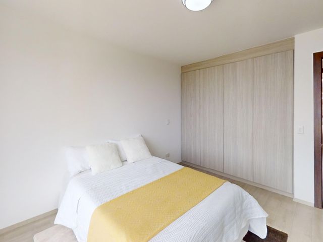 Foto 37 de CONJUNTO HABITACIONAL LA GIRALDA - Valle de los chillos