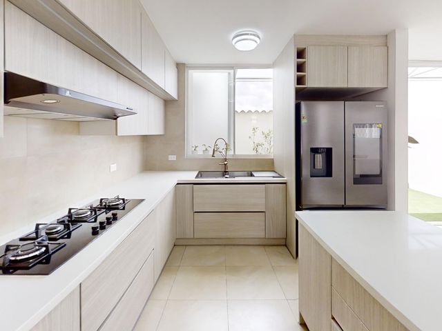 Foto 43 de CONJUNTO HABITACIONAL LA GIRALDA - Valle de los chillos