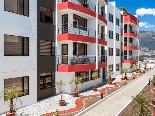 Foto 45 de Departamentos en venta Norte de Quito Sector Santa Lucia a una cuadra de la AV. 6 de Diciembre - Blacón Real